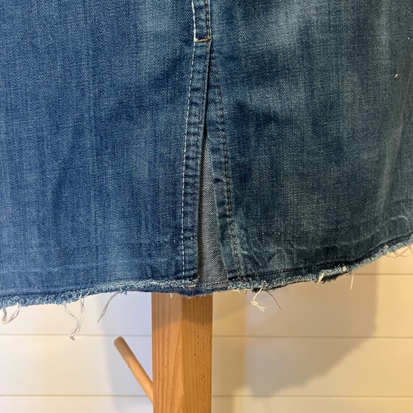 FINS - Picture 4 of 9